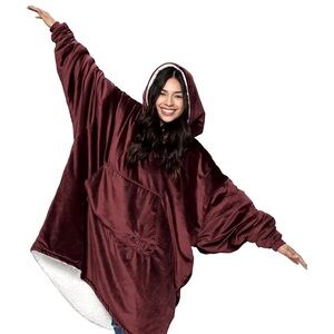 The Comfy Sherpa Lined Microfiber Fleece Wearable Blanket/Oversized/Hood/Pocket